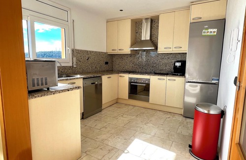 Sa Riera House | Seaside Retreat with Private Pool & Free Wifi - Rated 10/10