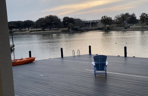 Horseshoe Bay West House | Perfect Lakefront Retreat Near Applerock Golf Course