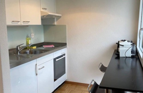 Hochschulen Apartment | Amazing studio in the city center (Art 12)