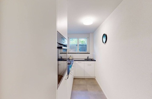 District 6 Apartment | Amazing studio the city center, very sunny (Sun 4)