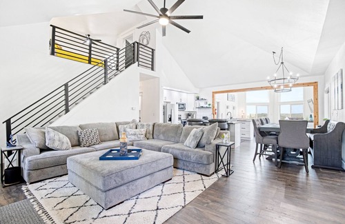 Sunrise Beach House | Unforgettable Sunset Lake Views with Hot Tub & Huge Deck
