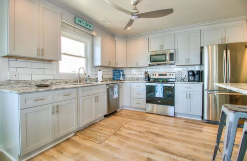North Carolina Coast House | Amazing Sunsets from the Soundfront Home - Boat Slip