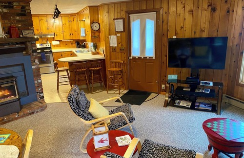 Oak Harbor House | Experience Breathtaking Sunsets and Beachfront Bliss