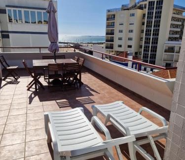 Costa de Caparica Apartment | Exceptional Oceanfront Stay at Amazing Terrace Costa da Caparica