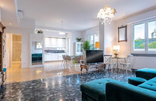 Porta Genova Apartment | Top Floor Retreat with Pet-Friendly Perks and Great Ratings