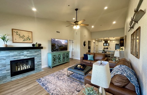 Highland Lake Estates Condo | Top Floor Lake Travis Condo with Spectacular Views
