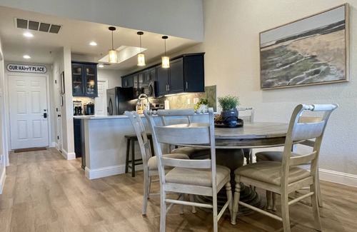 Highland Lake Estates Condo | Top Floor Lake Travis Condo with Spectacular Views