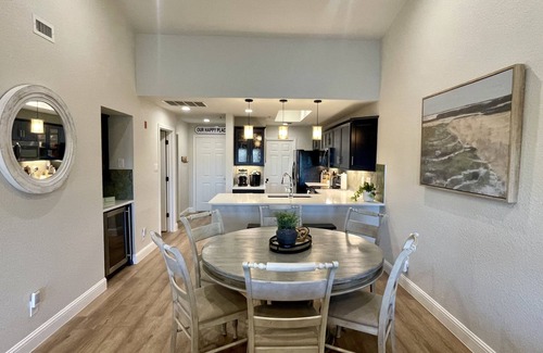 Highland Lake Estates Condo | Top Floor Lake Travis Condo with Spectacular Views