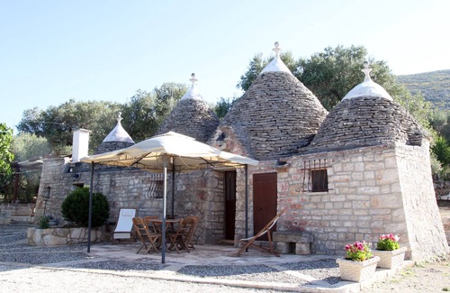 L'Assunta House | Idyllic Trullo with Ocean Views Near Fasano & Monopoli