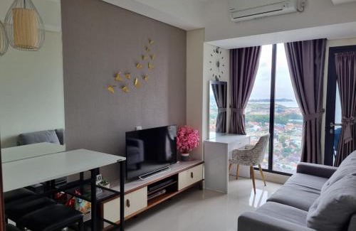 Batam Apartment | Picturesque 2-Bedroom Apartment with Pool & Kid-Friendly Amenities