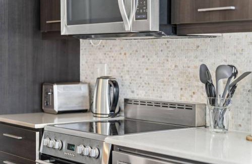 Old Town Apartment | Amazing View 2BR St Lawrence Market Condo, Downtown Toronto