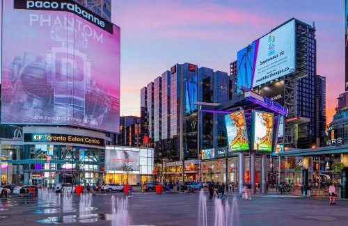 Old Town Apartment | Amazing View 2BR St Lawrence Market Condo, Downtown Toronto