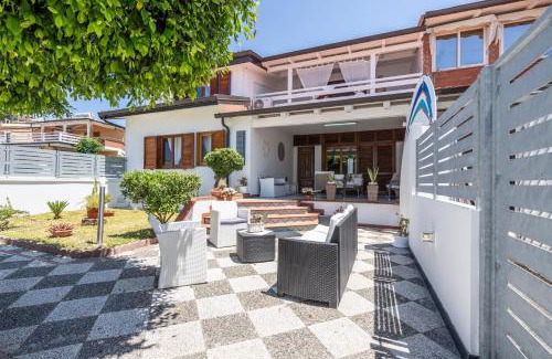 Santa Maria Villa | Oceanfront Beach Villa with Incredible Views - 4 Star Rated