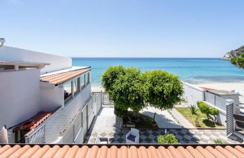 Santa Maria Villa | Oceanfront Beach Villa with Incredible Views - 4 Star Rated