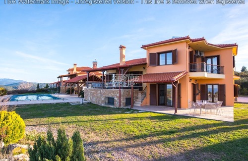 Sithonia Villa | Unforgettable Poolside Views in Agios Nikolaos II