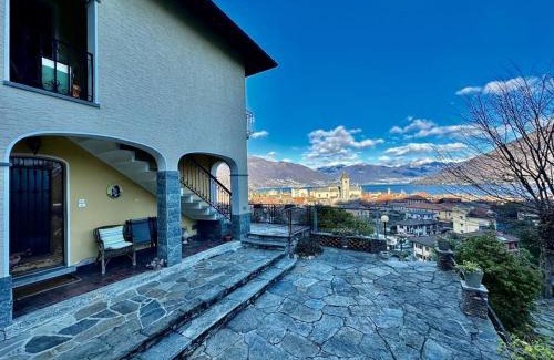 Cannobio Apartment | ```html
Unforgettable Views at Lago Maggiore - Family Friendly Stay
```