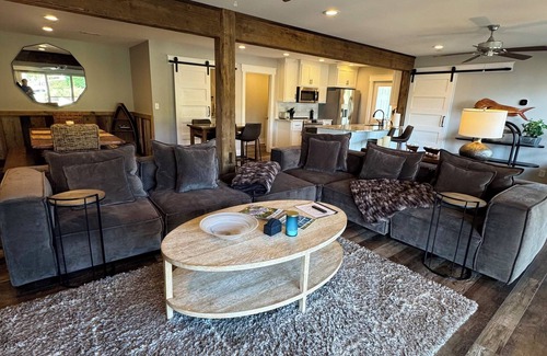 Jacksons' Gap House | Idyllic Lakefront Retreat at Lake Martin with Amazing Views