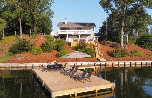 Jacksons' Gap House | Idyllic Lakefront Retreat at Lake Martin with Amazing Views