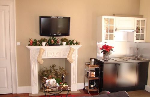 Santa Maria Maior Apartment | Breathtaking Bay Views Steps from Old Town, Rated 10/10
