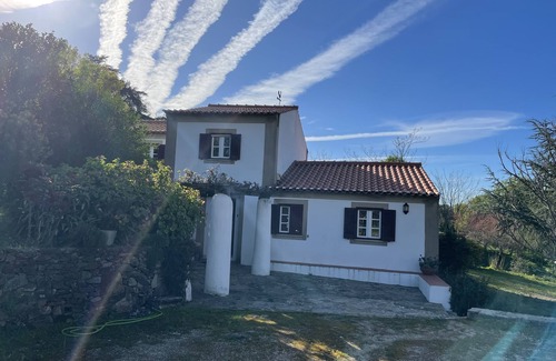 Castelo de Vide Villa | Enchanting Country House with Castle Views and Spa Amenities