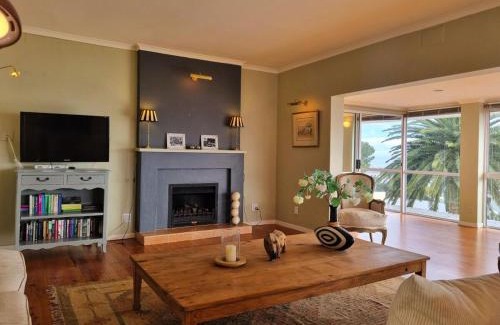 Gordons Bay Central Villa | Amazing View Villa, Sleeps 9