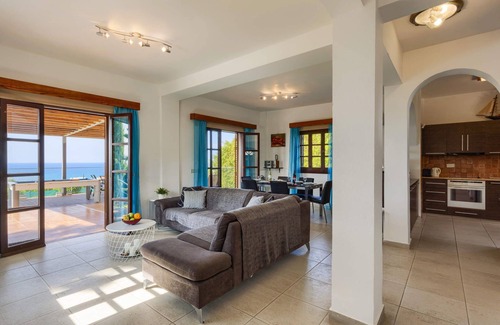 Argaka Villa | Unforgettable Oceanfront Escape with Breathtaking Views