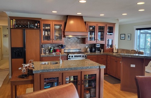 Camano Island House | Unforgettable Ocean Views with Whale Watching Experience