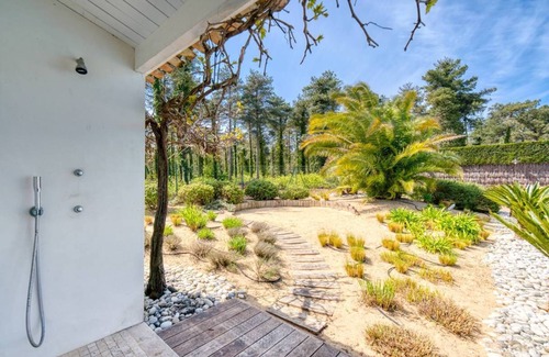 Ars-en-Re House | Secluded Villa Retreat by Forest and Beach - Ars en Ré