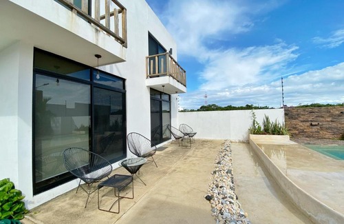Majahual Villa | Indulge in an Amazing Villa with Pool in Mahahual