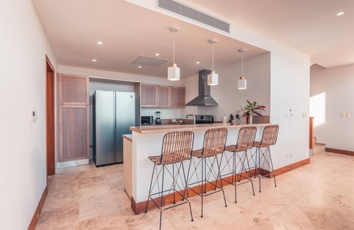 Puerto Bahia Villa | Experience Breathtaking Views at Puerto Bahia E6 with Breakfast