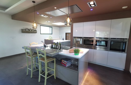 Lalbenque Villa | Captivating Villa with Pool, Show Kitchen & Lake Views