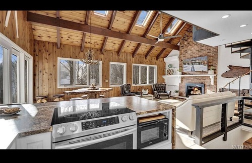 Ellicottville Ski Chalet | Family-Friendly Ellicottville Chalet: Steps to Activities!