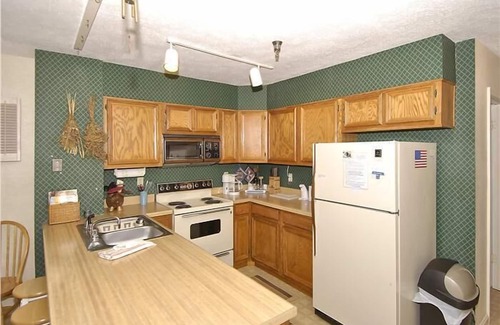 Davis Condo | Budget-Friendly Lodging with Breakfast in Canaan Valley