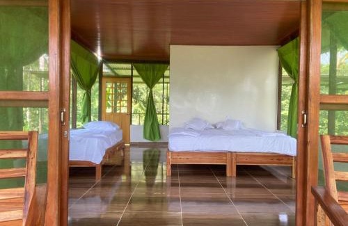 Leticia Hotel | Experience Amazon Açaí Lodge: Family-Friendly Retreat