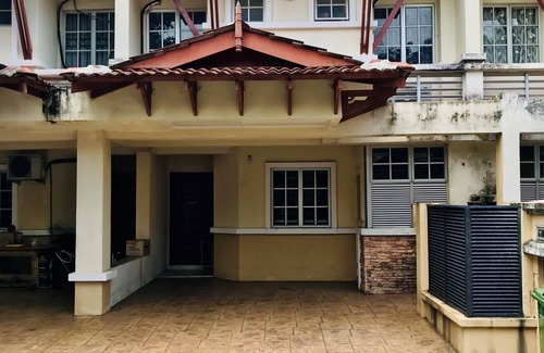 Putrajaya House | Discover Ambassador Hall: Breakfast & Kitchen in Cyberjaya