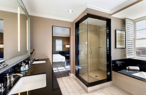 Midtown Hotel | Premier Stay at Ambassador Hotel Oklahoma City, Autograph Collection
