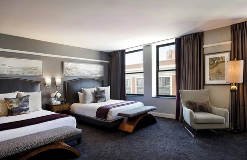 Downtown Wichita Hotel | Elegant Ambassador Hotel Wichita: 4-Star Comfort & Dining