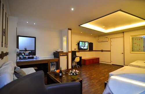 Kwannam Hotel | Budget-Friendly Ambassador with Family & Accessible Amenities