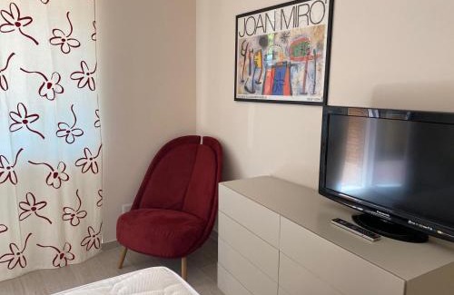 Zona LIII Tomba di Nerone Apartment | Amber Apartment: Family-Friendly Haven with Top Reviews