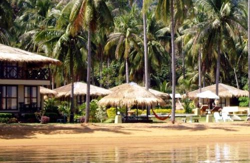 Ko Chang Resort | Relaxing Amber Sands Beach Resort with Oceanfront Amenities