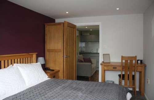 Newmarket Apartment | Discover Amberleigh House Annex: Guest Rated 10/10