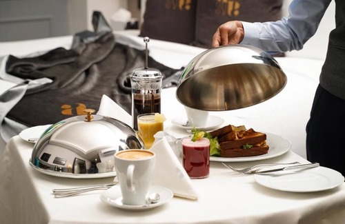 Gulberg Hotel | Elegant Ambiance Boutique Art Hotel in Lahore Awaits You