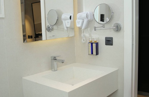 Gulberg Hotel | Elegant Ambiance Boutique Art Hotel in Lahore Awaits You