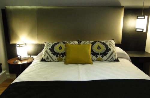 Santa Fe Hotel | Stylish Ambit Boulevard Hotel Boutique with Breakfast Included