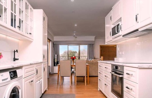Hahndorf Bed & Breakfast | Unwind at Amble in Hahndorf with Spa & Hot Tub Access