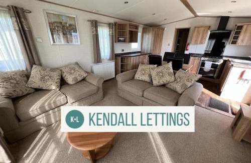 Selsey House | Pet-Friendly Amble Retreat at Seal Bay Resort Awaits You