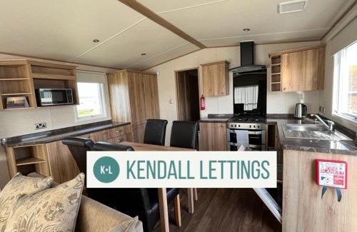 Selsey House | Pet-Friendly Amble Retreat at Seal Bay Resort Awaits You