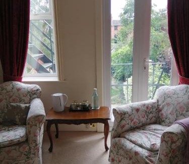 Northampton Bed & Breakfast | Experience Ambles: 4-Star Family & Pet Friendly Retreat