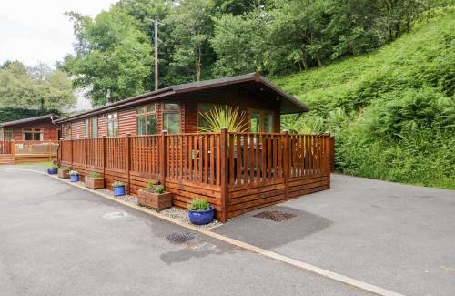 Troutbeck House | Discover Ambleside Lodge: Family and Pet Friendly Escape