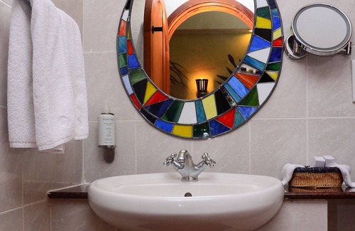 Amboseli Hotel | Discover Amboseli Serena Safari Lodge: Eco Retreat & Spa